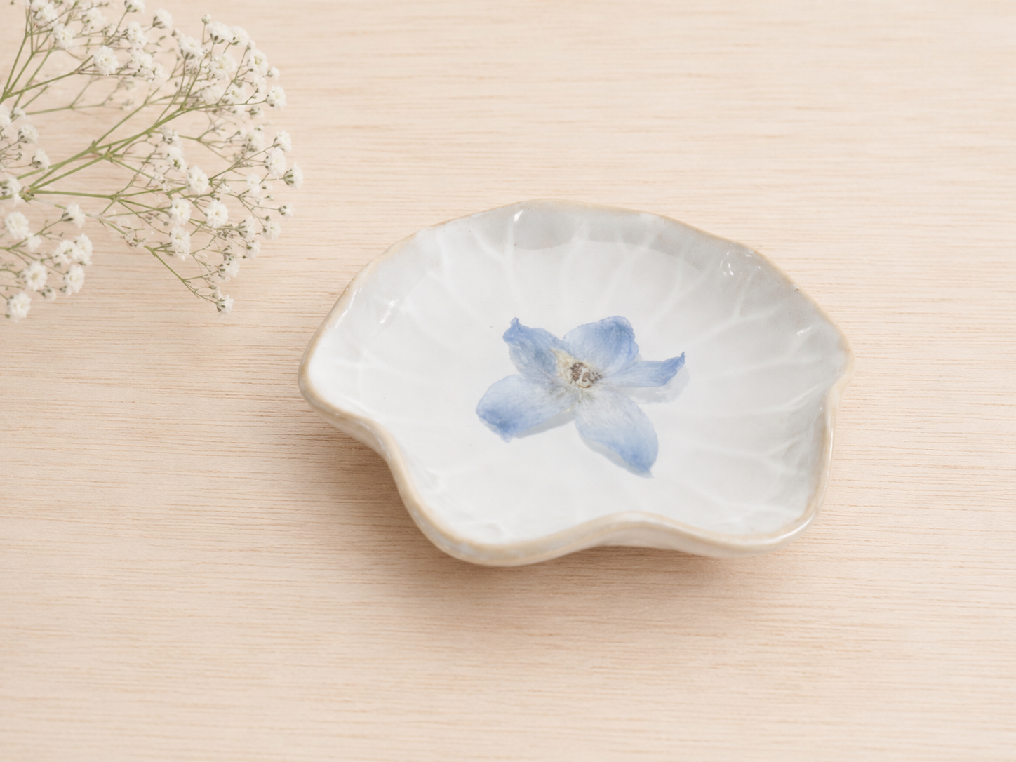 Resin/PorcelainTrinket dish